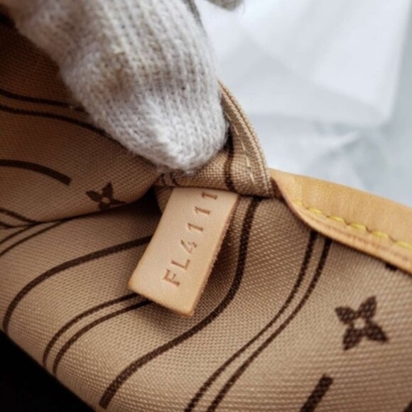 100% Authentic Louis Vuitton Neverfull GM Brown Monogram Canvas Shoulder Bag - Picture 13 of 15
